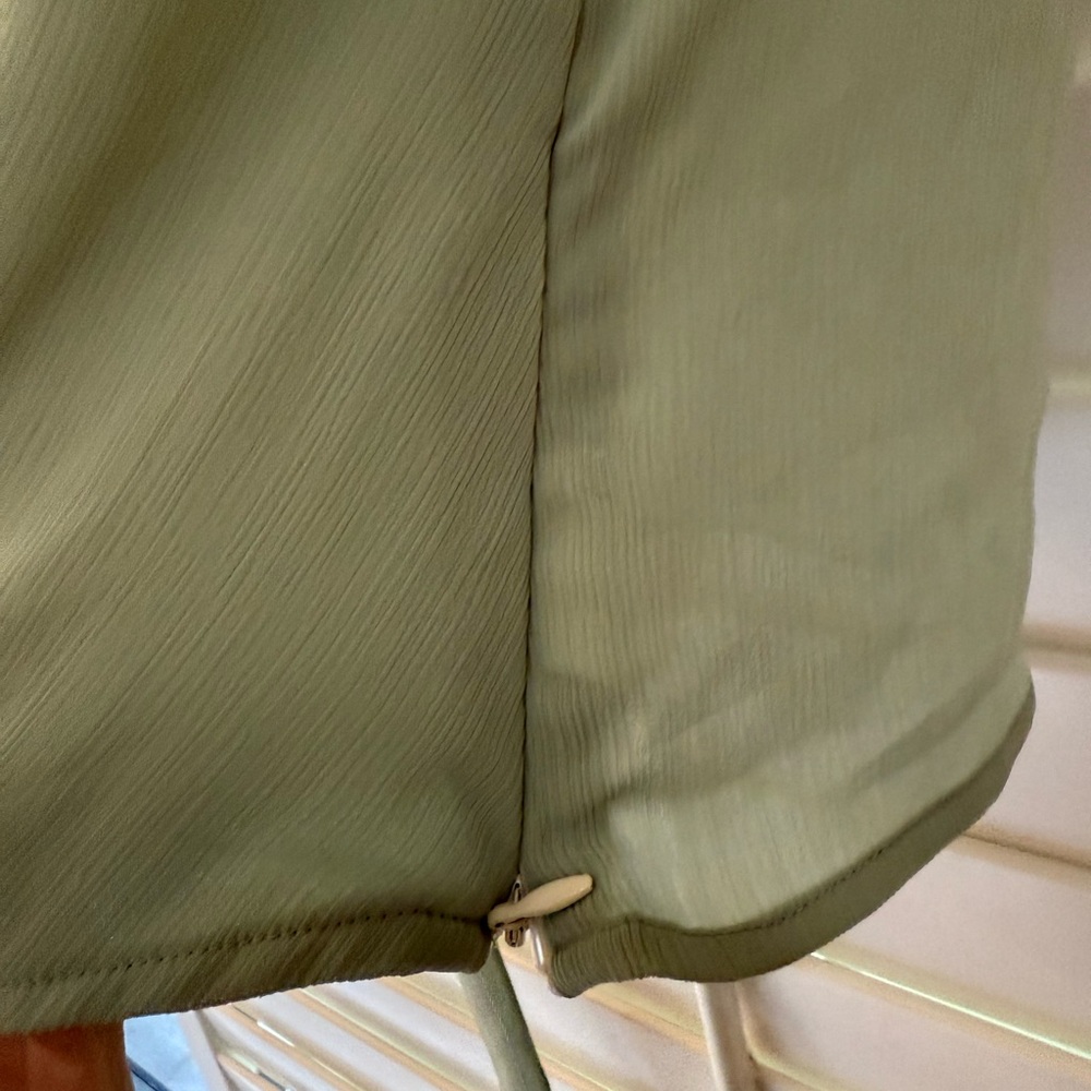 La Belle Soft Green Sleeveless Tank Top - Picture 4 of 7